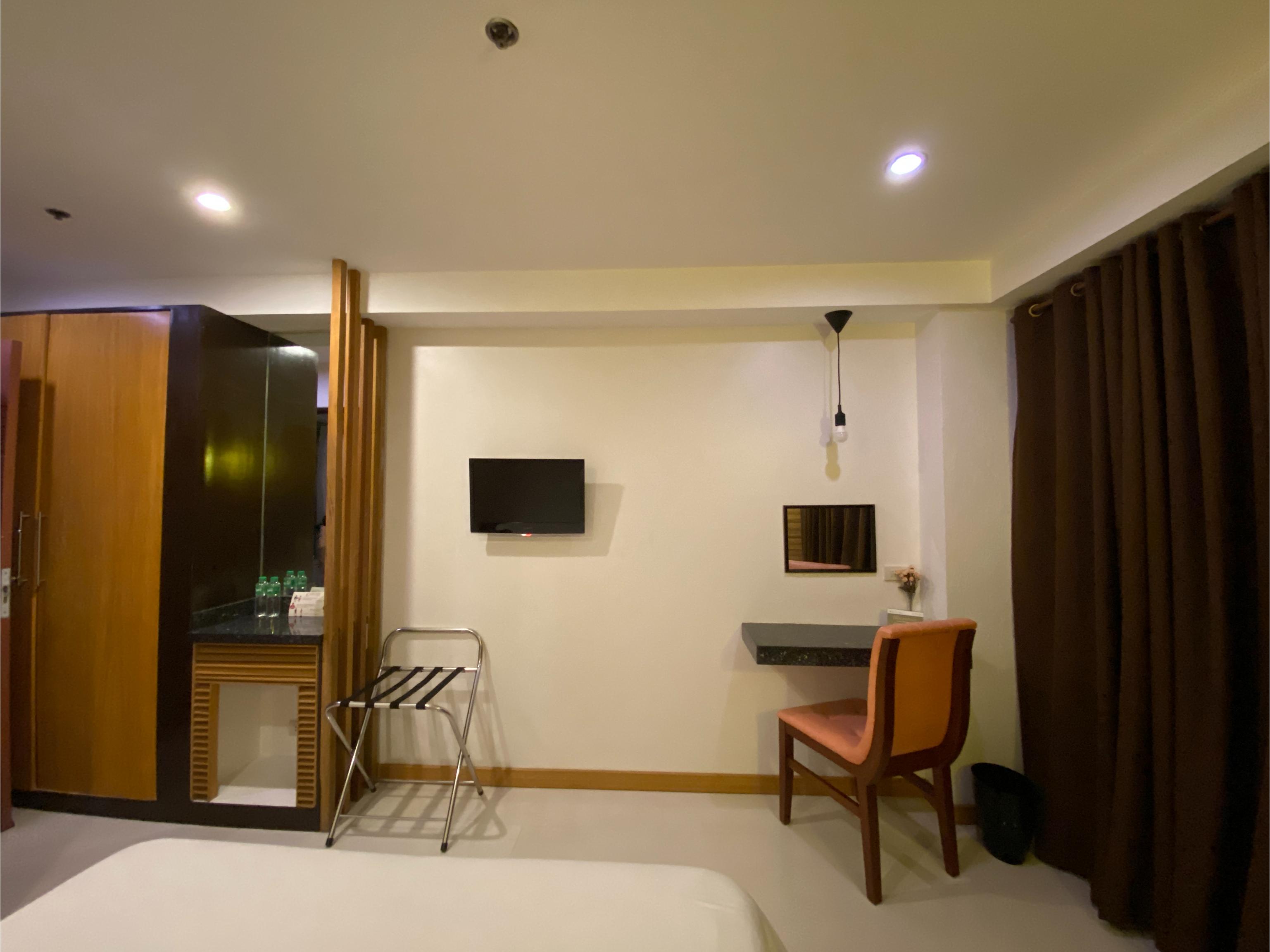 Guijo Suites Makati Makati City Exterior photo